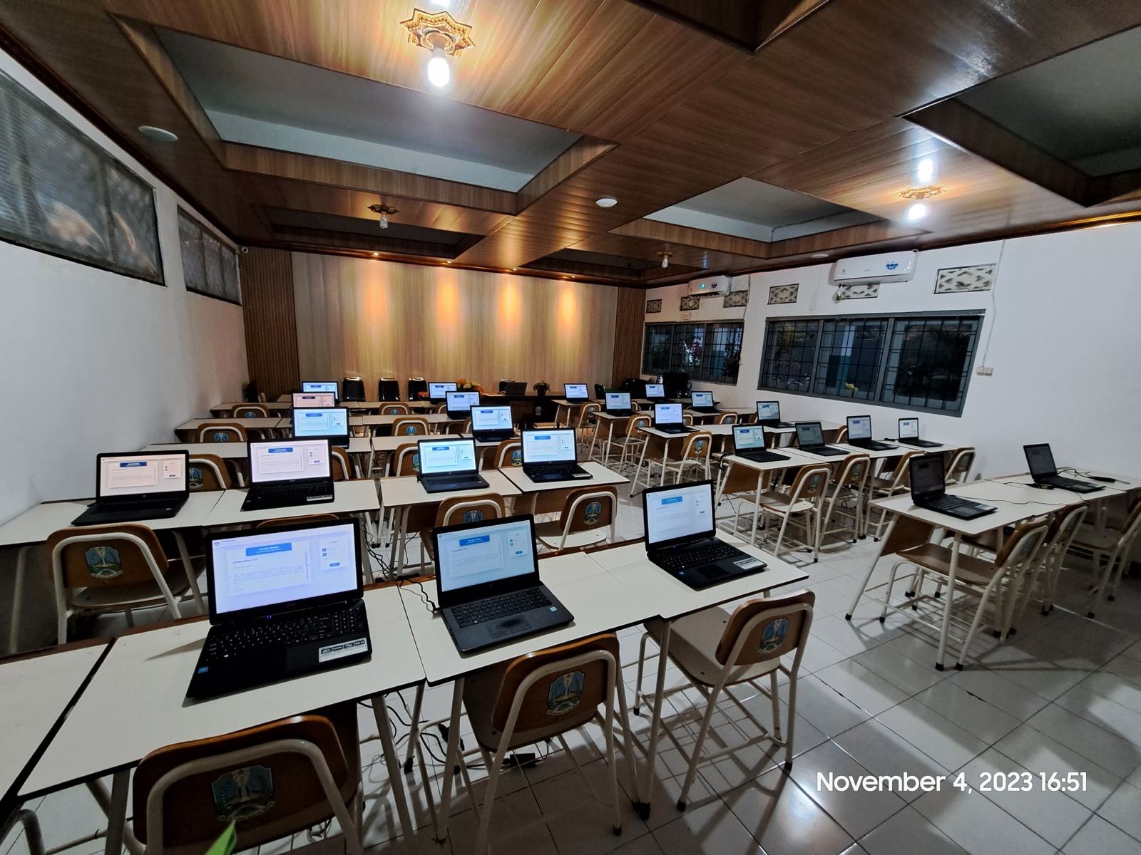Foto Teknik Komputer dan Jaringan